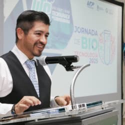UT San Juan gana Concurso Monumento al Caminero